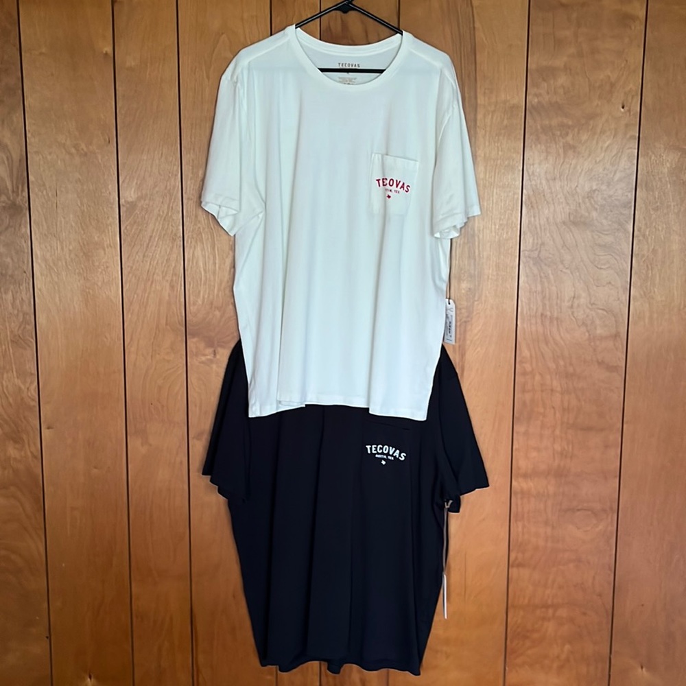 Tecovas XL Black and White Pocket Tees